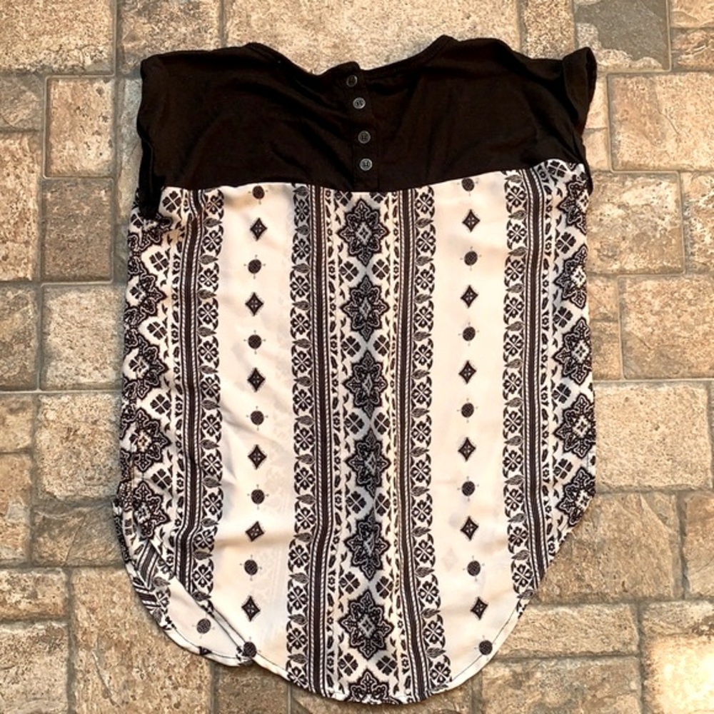 Black & White Blouse